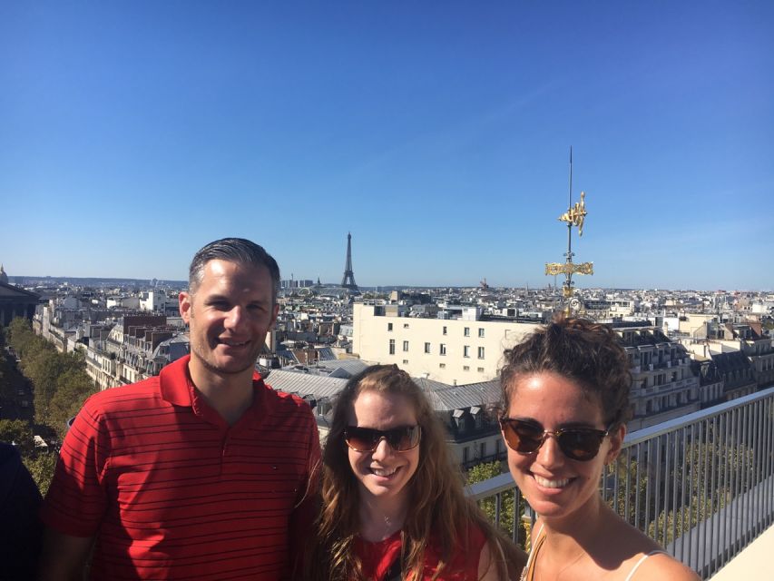Paris: Private Custom Highlights and Gems Tour with a Local - Montmartre plus Louvre-style navigation can be the difference between lost and confident