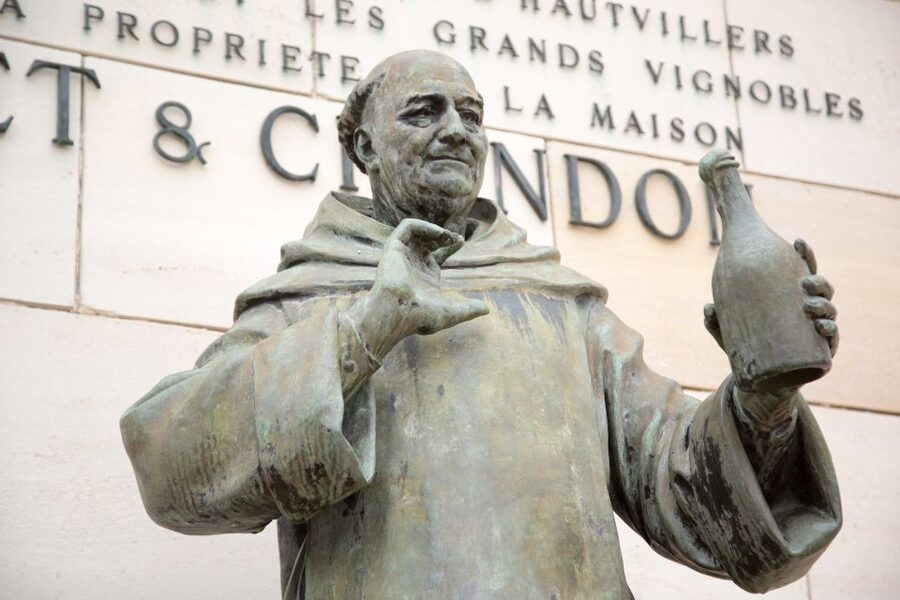 Paris: Private Day Trip to Champagne with 8 Tastings & Lunch - The Wine Masterclass: How to Taste Like You’re Paying Attention