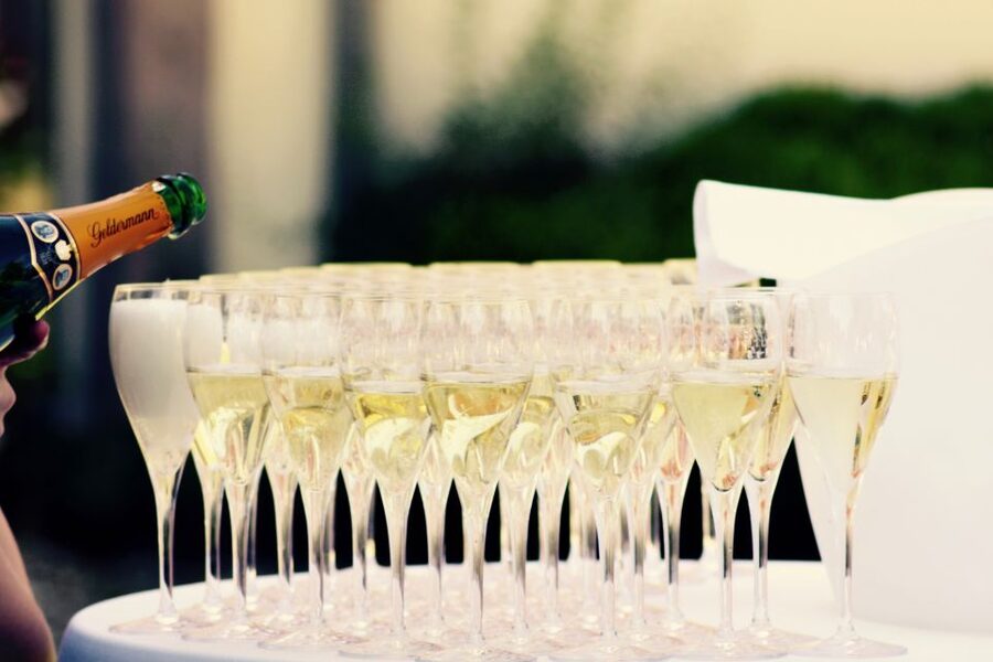 Paris: Private Day Trip to Champagne with 8 Tastings & Lunch - Lunch Paired With Champagne: The Point of the Whole Day