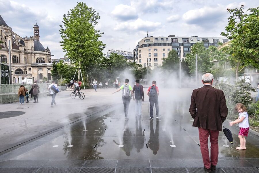 Paris: Private Family Tour, Highlights and Museum Visit - Notre Dame Outside, Plus the Story Kids Actually Remember