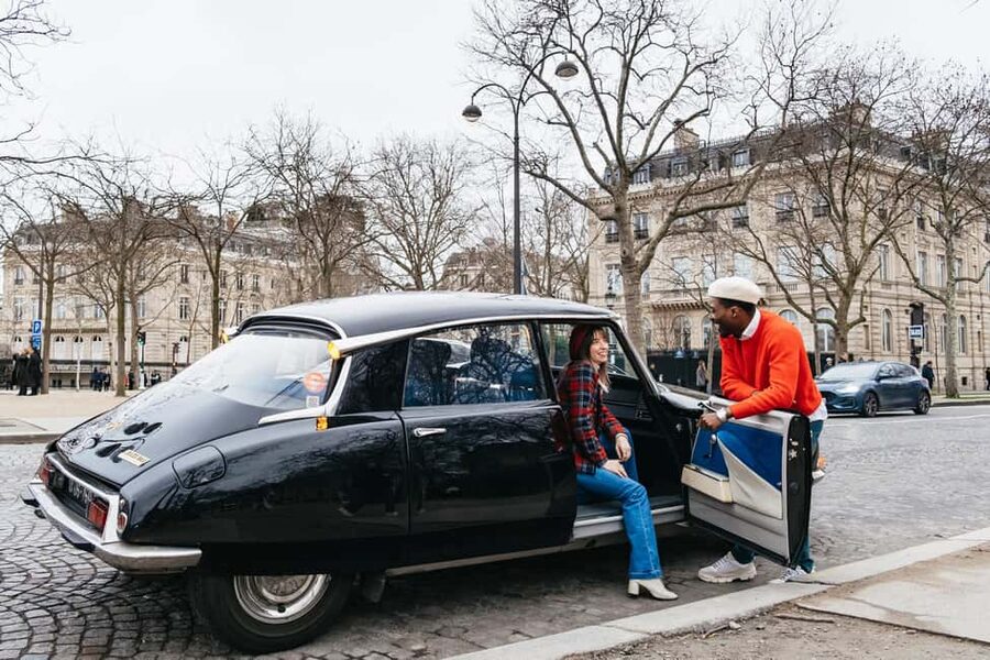Paris: Private Guided City Tour in a Traction Avant or DS 21 - How pickup, timing, and route style work in real life