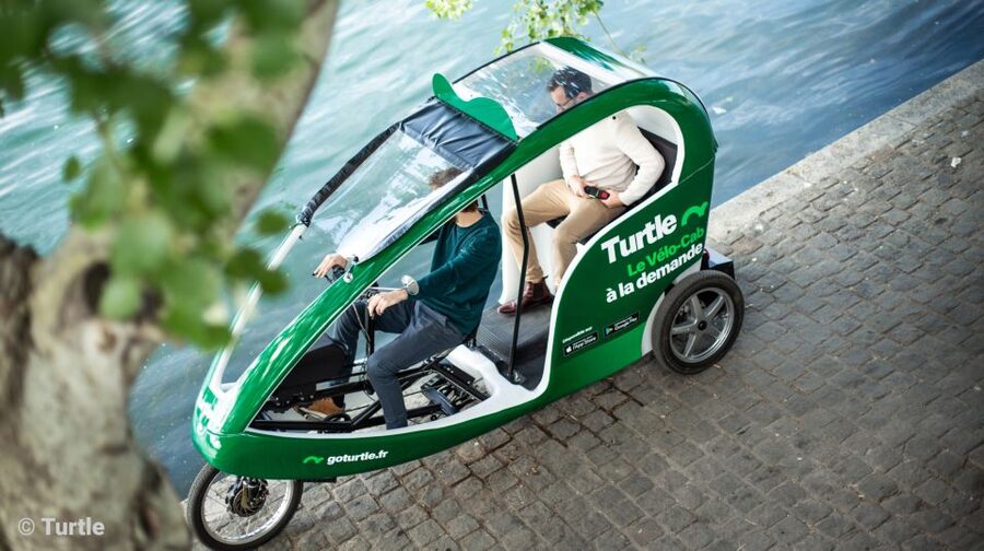 Paris: Private guided tour in Rickshaw bike - Gustave Eiffel - From Musee du quai Branly to Eiffel Tower photos that actually look different