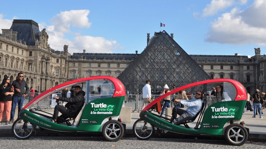 Paris : Private guided tour in Rickshaw bike - Napoléon - How the 30-minute Napoléon loop works in real life