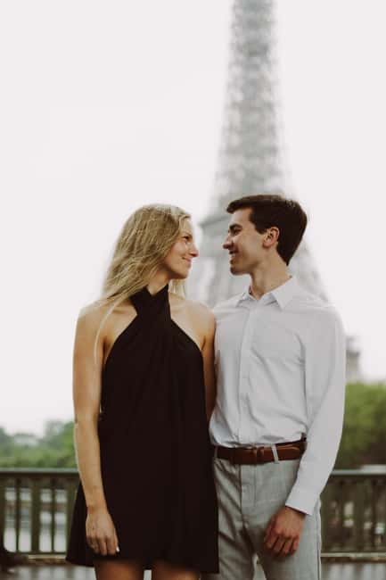 Paris: Private Photo Shoot in Two Locations - Meeting at Pont dIéna, then walking into the shoot