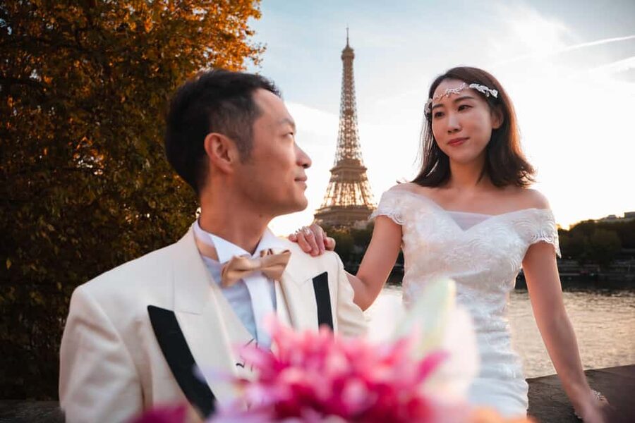 Paris: Private Photoshoot Near Eiffel Tower 55 Photos - Pose Coaching That Helps Without Feeling Forced