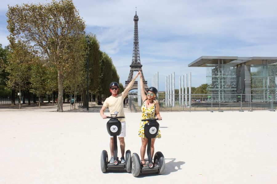 Paris: Private Sightseeing Segway Tour - Grand Palais and Petit Palais, elegance that is more than scenery