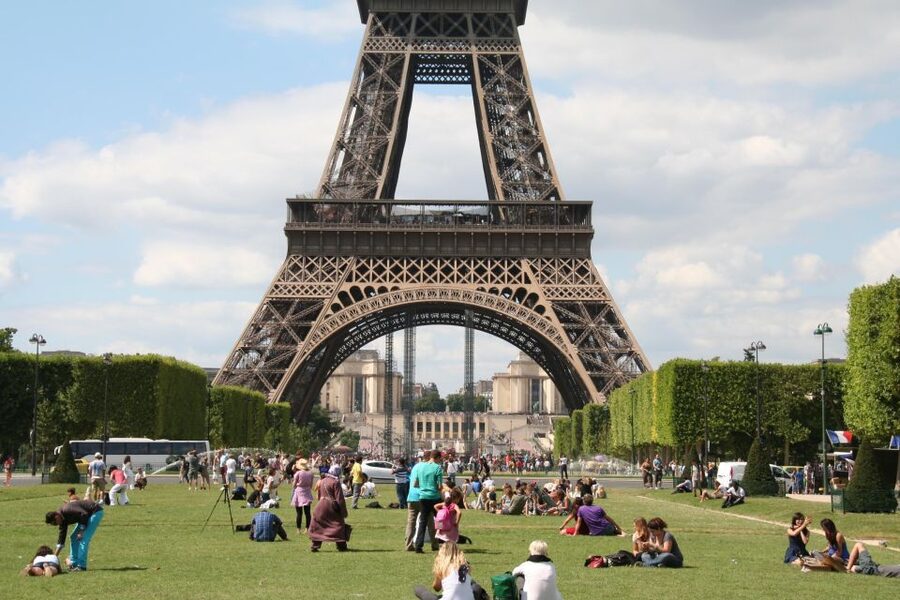 Paris: Private Tour with a Local Guide - What $64 gets you on a private Paris walk