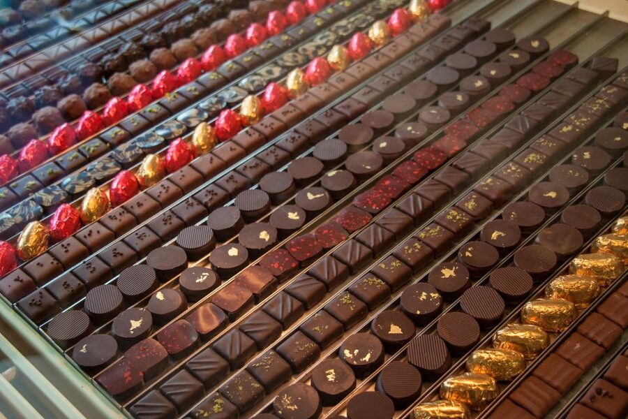 Paris: Pure Chocolate Walking Tour - Right Bank Chocolate Time, from Concorde Views to the Madeleine Area