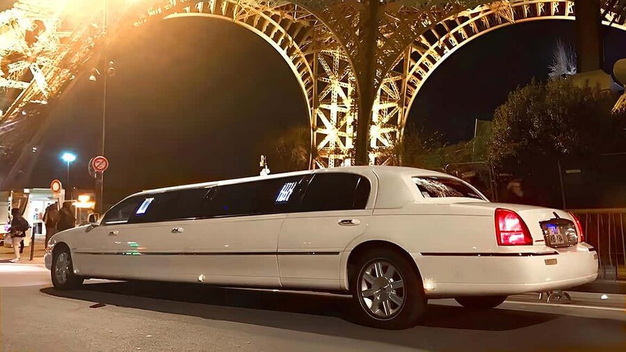 Paris: Romantic Limousine Tour - Booking decision: should you book it?