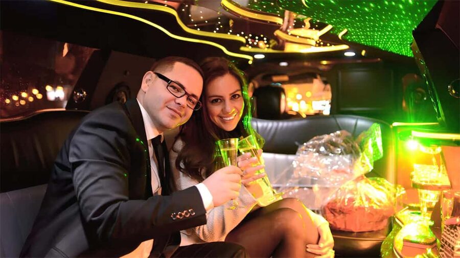 Paris: Romantic Limousine Tour - Price and value: what $577 per group up to 2 buys you
