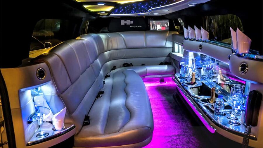 Paris: Romantic Limousine Tour - The personalized LED message, timed to Eiffel Tower sparkle