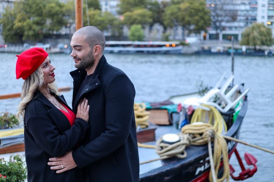 Paris: Romantic Photoshoot for Couples - Your photo delivery: fast digital access and high-res editing
