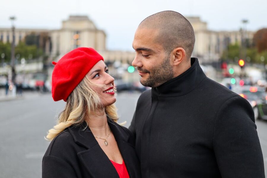 Paris: Romantic Photoshoot for Couples - Should you book this romantic Eiffel Tower photoshoot?