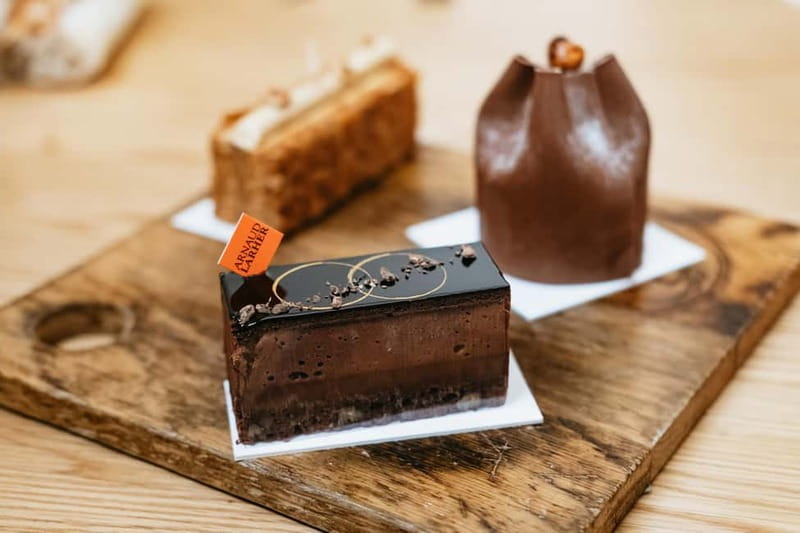 Paris: Saint Germain des Prés Guided Foodie Walking Tour - Palace-Chef Savory Course and Wine-Cellar Pairing