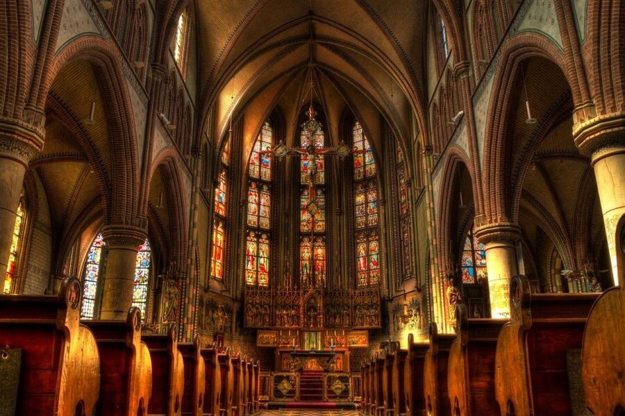 Paris: Sainte-Chapelle, Conciergerie, Notre Dame Guided Tour - Conciergerie: royal palace turned Revolutionary prison
