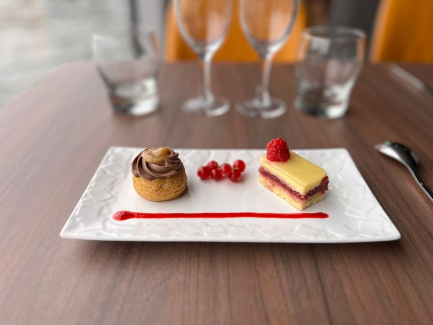 Paris: Seine River Bistronomic Dinner Cruise - Dinner on the water: what the bistronomic menu feels like