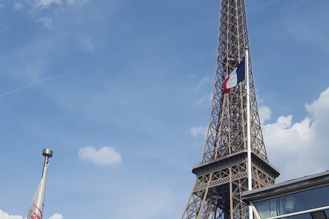 Paris Seine River Champagne Tasting Cruise - Who this Seine Champagne cruise is best for