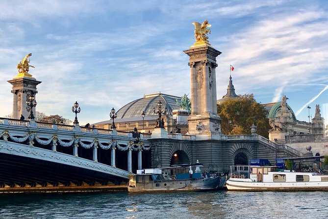 Paris Seine River Champagne Tasting Cruise - Settling aboard: reception, access, and the vibe on the boat