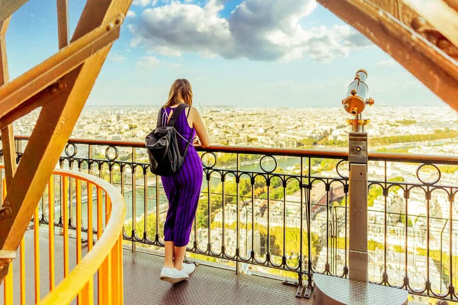 Paris: Seine River Cruise & Eiffel Tower Visit - Getting the Views and Photos Right on the Tower