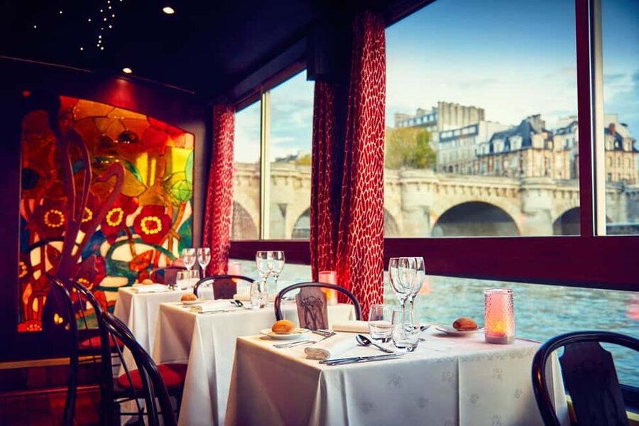 Paris: Seine River Cruise with 3-Course Dinner & Live Music - The menu: a realistic look at Maxim’s 3-course dinner