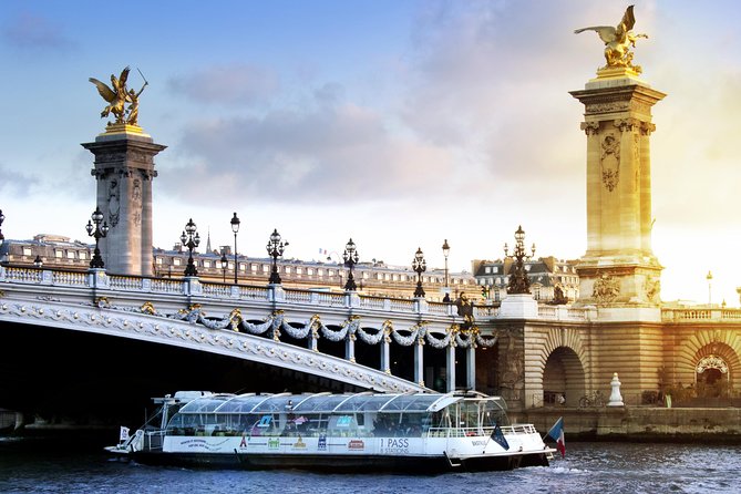 Paris Seine River Hop-On Hop-Off Sightseeing Cruise by Batobus - Port de la Bourdonnais and the Eiffel Tower stop: your best launch pad