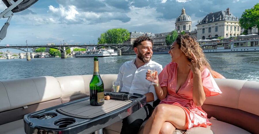 Paris: Seine River Private Guided Pontoon Boat Cruise - Watching Eiffel Tower, Louvre, and Notre-Dame Glide Past