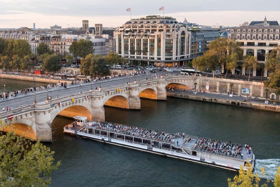 Paris: Seine River Sightseeing Cruise by Bateaux Mouches - Sparkling Cruise: Champagne, but Read the Fine Print