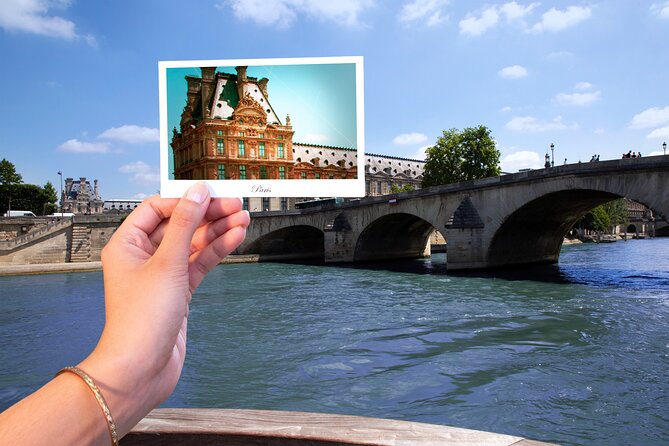 Paris Seine River Sightseeing Cruise with Commentary by Bateaux Parisiens - The route, stop by stop: from Eiffel Tower area to Notre-Dame and the Louvre