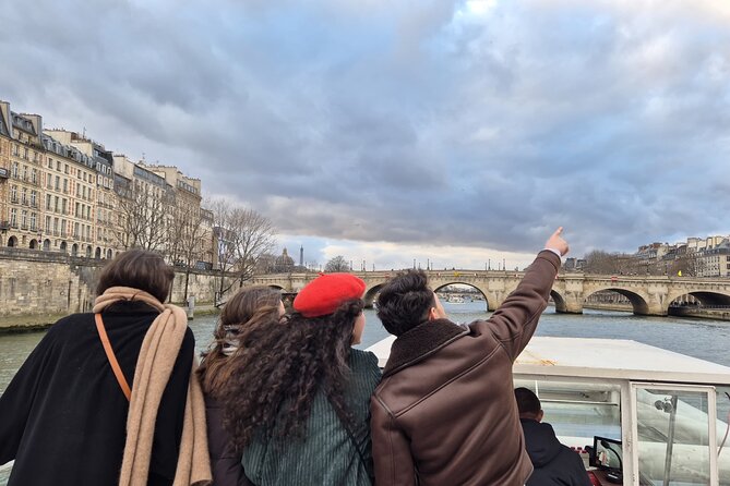 Paris Seine River Sightseeing Guided Cruise Vedettes du Pont Neuf - Practical Tips to Get the Best Seats, Best Photos, and Least Stress
