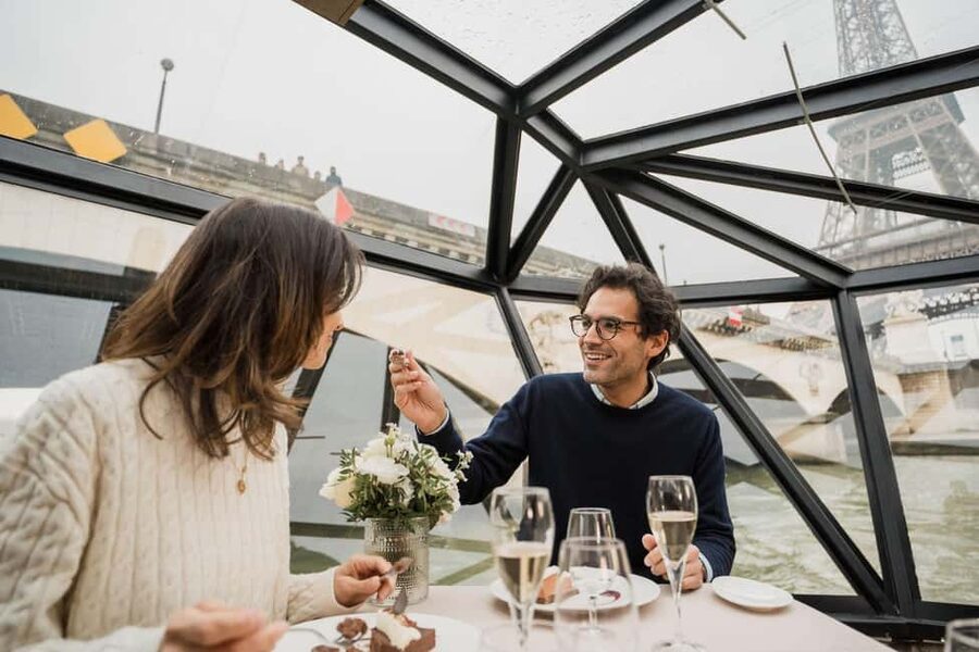 Paris: Sightseeing Cruise on the Seine with 3-Course Lunch - Who This Seine Cruise Is Best For