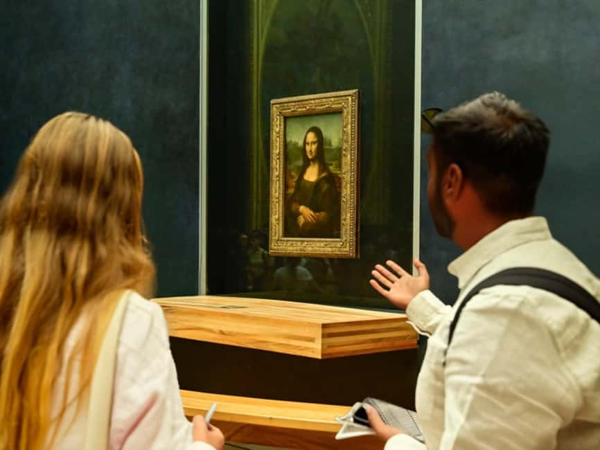 Paris: Skip-the-Line Louvre Museum & Mona Lisa Guided Tour - Where the tour starts at the Louvre Pyramid