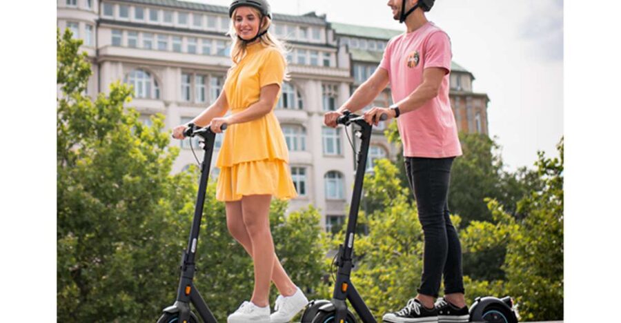 Paris: Small-Group E-Scooter Tour with a Local Guide - Starting Point and Scooter Setup at Rue de Pontoise