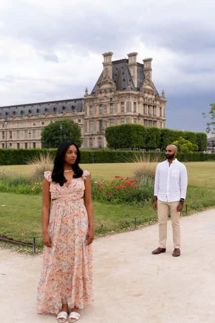 Paris:sunset photoshoot in ❤️️ of Paris- Louvre Orsay Eiffel - The 30-Minute Upgrade: Tuileries Garden or Louvre Pyramid in the Mix