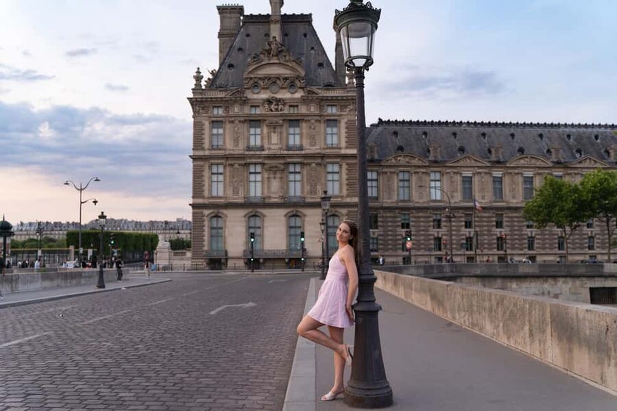 Paris:sunset photoshoot in ❤️️ of Paris- Louvre Orsay Eiffel - Planning Your Sunset Timing and What to Wear