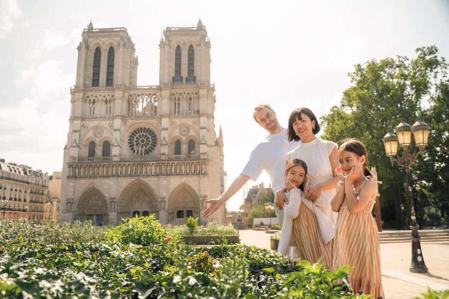 Paris: The Notre Dame Experience with Multiple Tour Options - Outside stops that actually make the façade readable