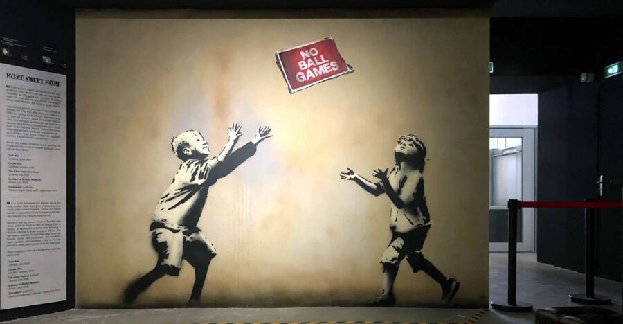 Paris: "The World of Banksy" Musée Banksy Entry Ticket - Getting around the 900 m2 exhibition without feeling lost