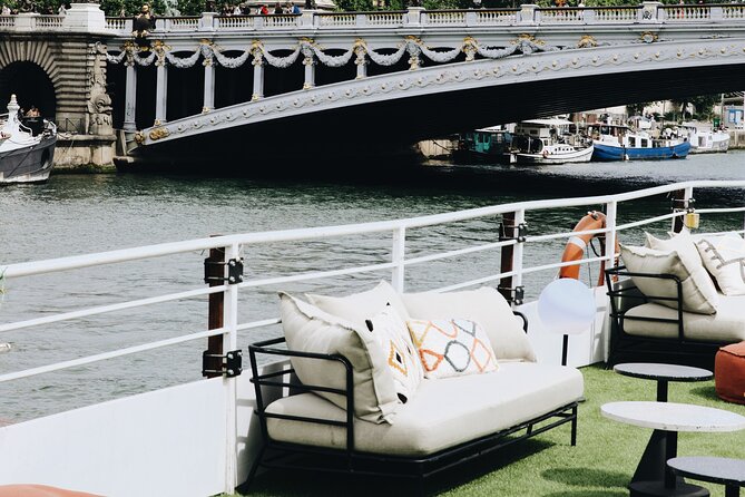 Paris Theo Boat Seine River Italian Trattoria Style Dinner Cruise - The Night Route: Bridges And Landmarks You Will See Lit Up