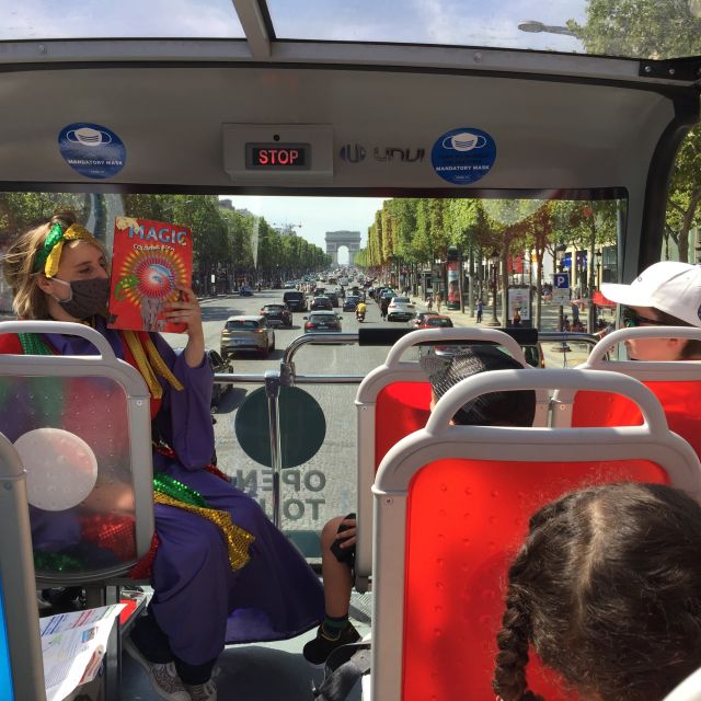 Paris: Tootbus Kids Bus Tour Experience - Language and kid-focus: who this tour fits best
