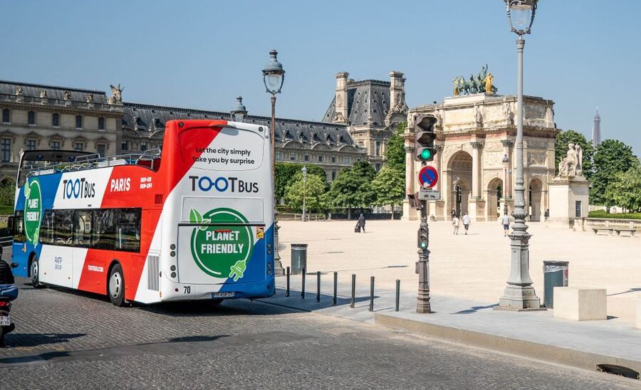 Paris: Tootbus Kids Bus Tour Experience - Arc de Triomphe scale and Trocadéro angles