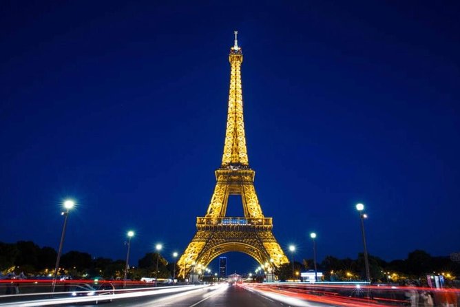 Paris Top Sights Half Day Walking Tour with a Fun Guide - The half-day route: how you cover 30+ sights without rushing