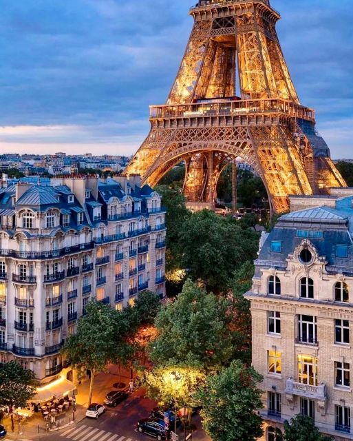 Paris Top Sights Half Day Walking Tour with a Fun Guide - Louvre Mentions, Plus Neighborhood Flavor Between the Icons