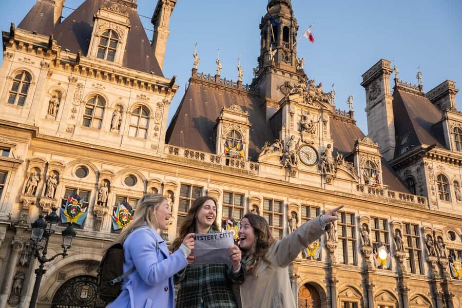 Paris: Treasure Hunt & Walking Tour "Secret Weapon X" - Your 2-hour route through Paris city center