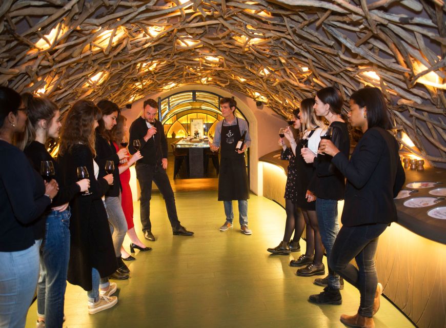 Paris: Wine Making Workshop - Bottling your wine and designing the label