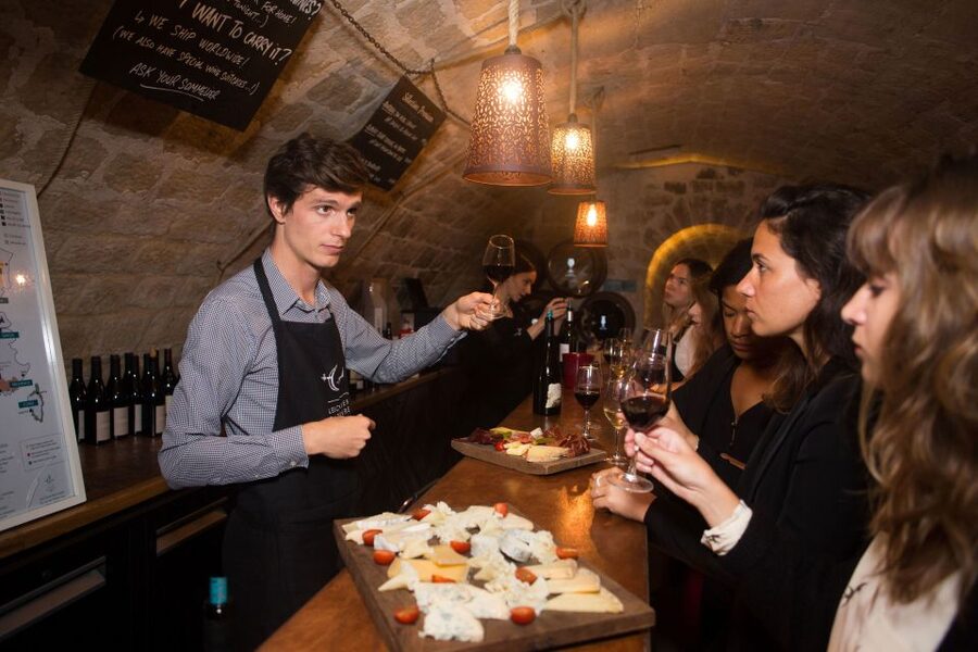 Paris: Wine Making Workshop - The 2-hour winemaking flow, from tasting to blending decisions