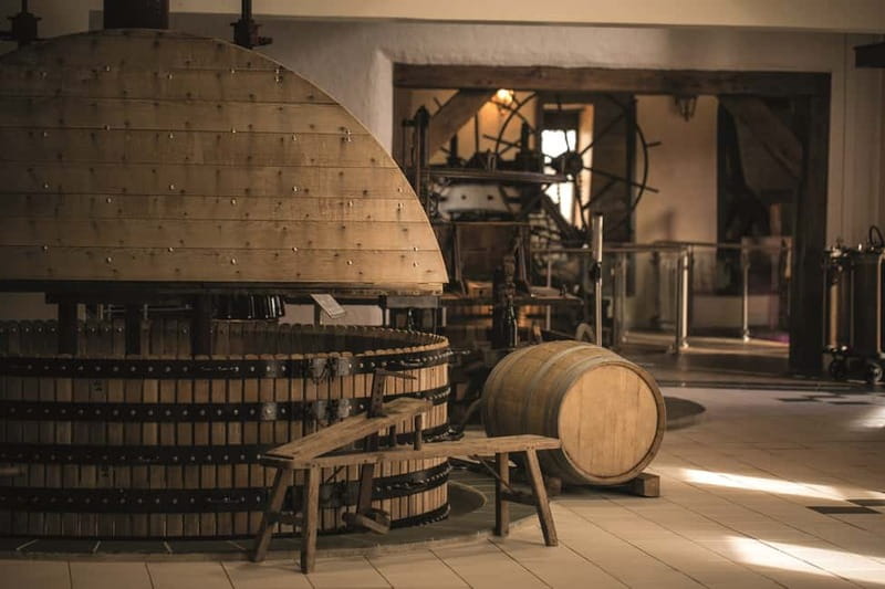 Passy-Grigny: Chocolate and Champagne Tasting Tour - Key things to know before you go