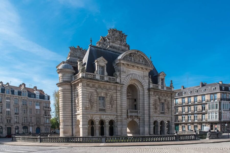 Private custom tour with a local guide Lille - Exterior Monuments First, Then Museums If You Want Them