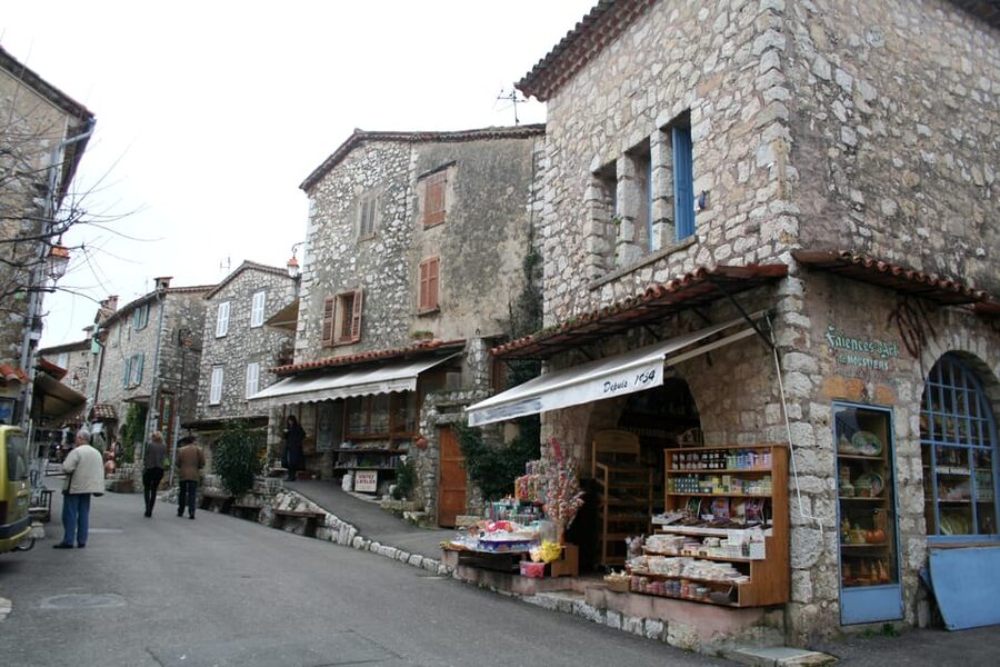 Private Half-Day Tour of the French Riviera in a Vintage Car - Practical comfort and what to pack (and not pack)