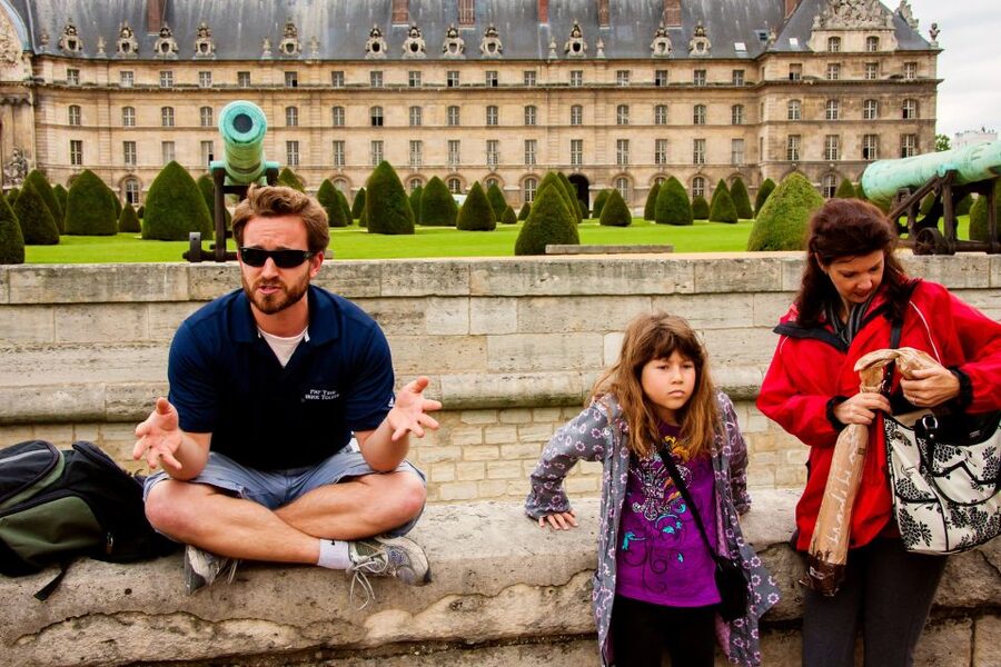 Private Secrets of Paris Bike Tour - The weird Paris details: Dali sundial and the cannonball story
