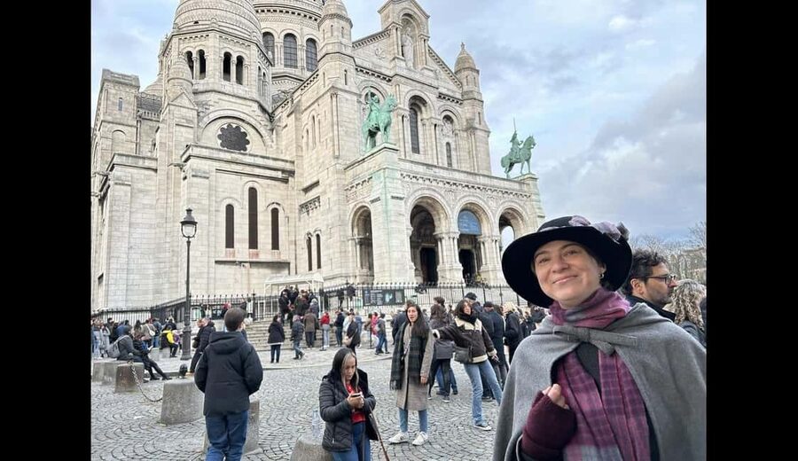 Private Walking Tour of Montmartre and Sacré-Cœur - Starting at 5 Pl. Blanche, then getting your bearings fast