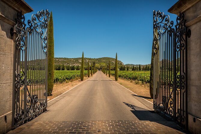 Provence small group half-day wine tour from Aix - Two family wineries and tastings in about 2 hours